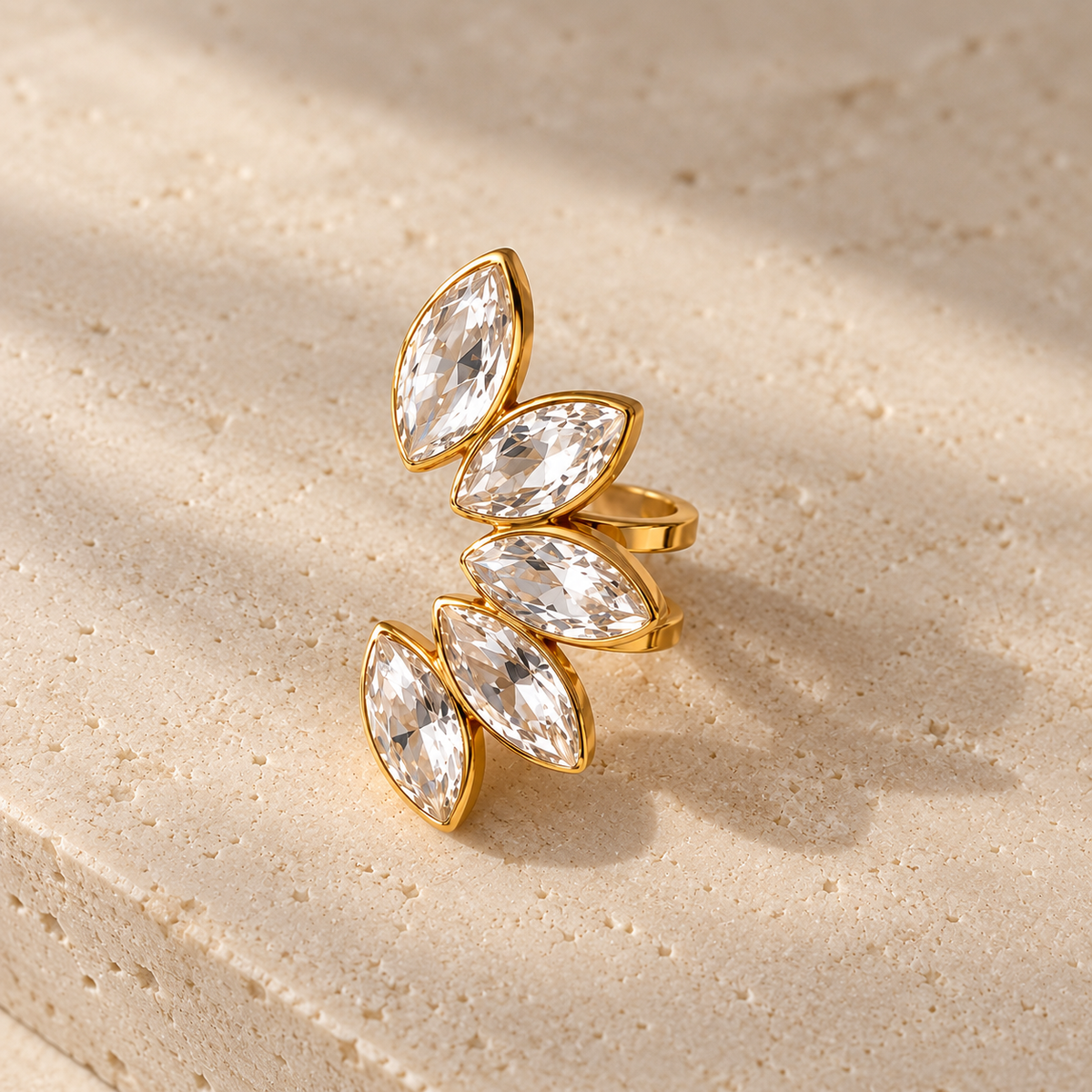 Ear Cuff Crystal Leaf