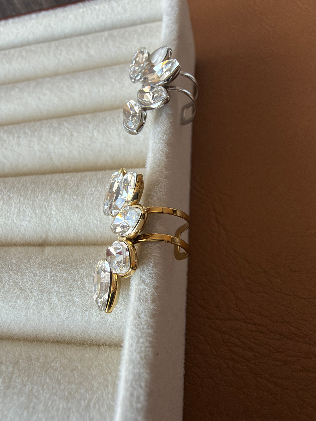 Ear Cuff Crystal Leaf
