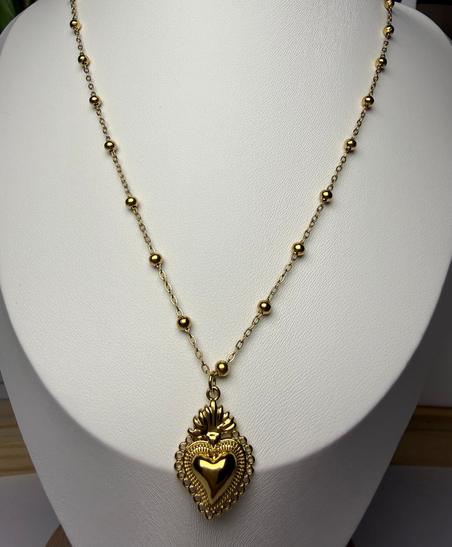 Collana Sacred Heart