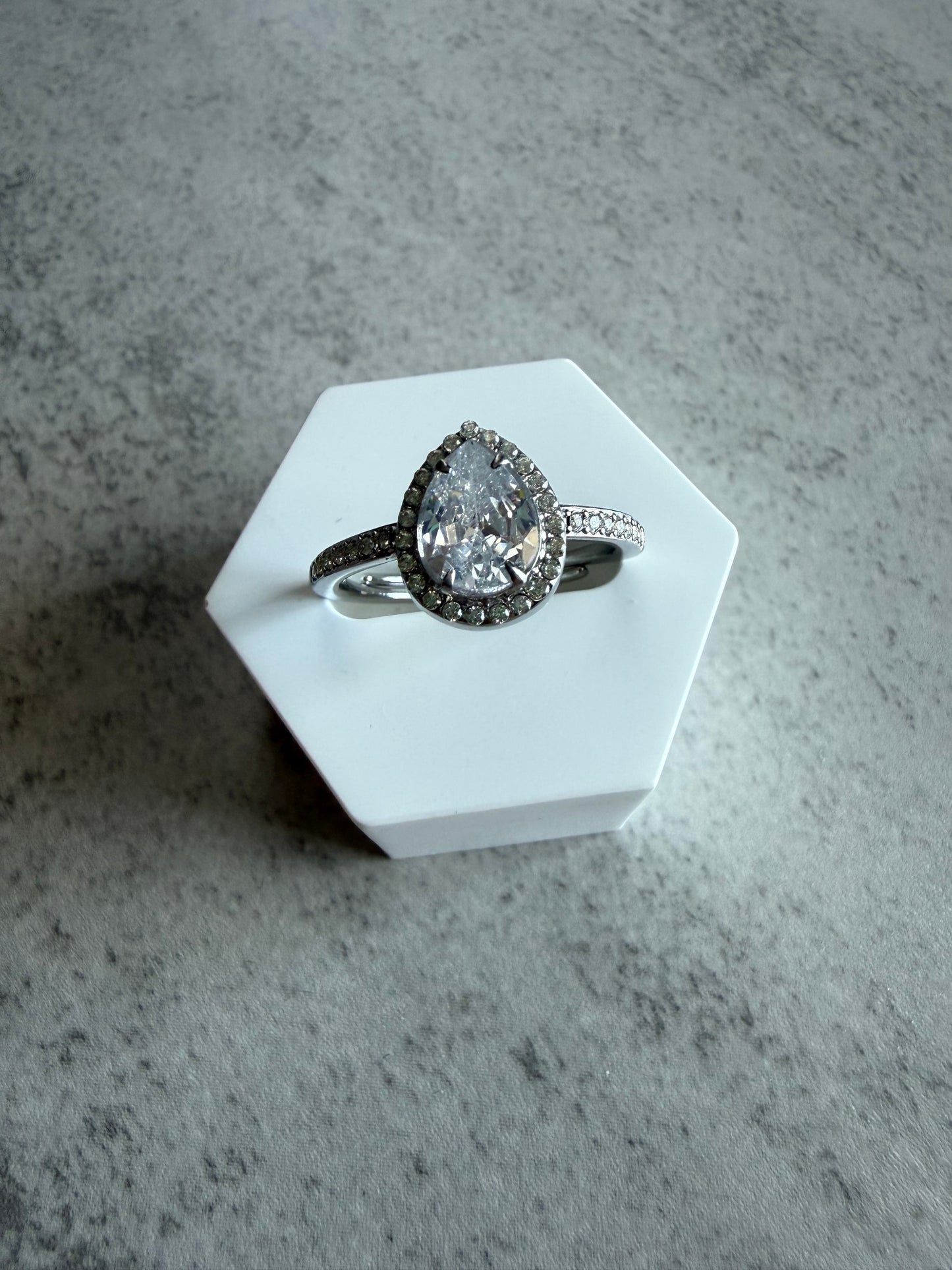 Anello Goccia di Luce