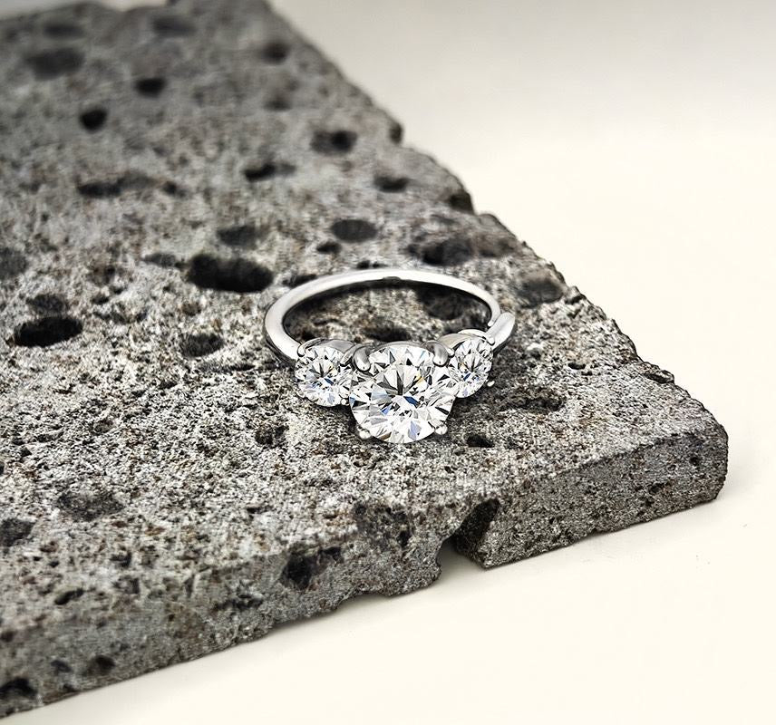 Anello Diana