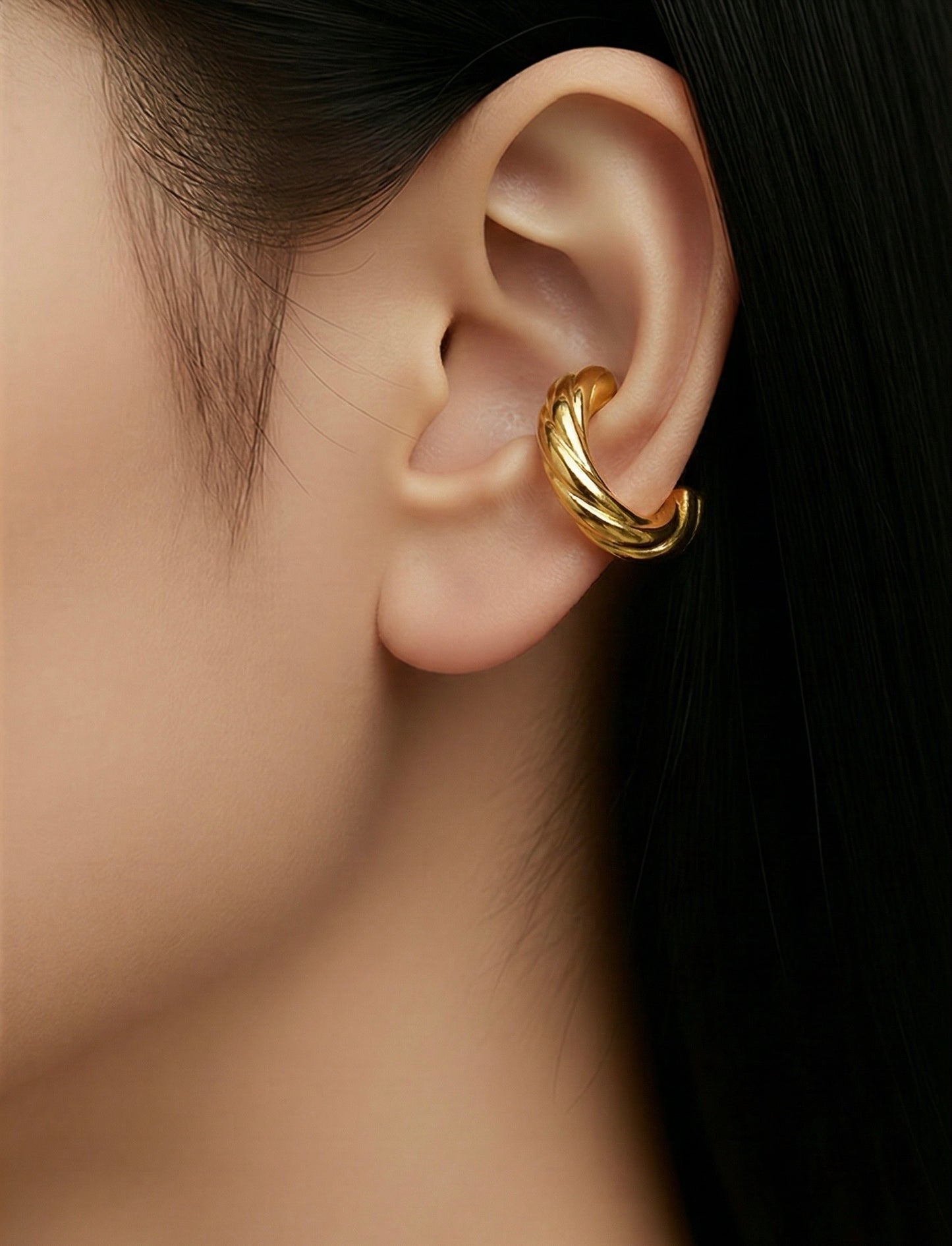 Ear Cuff Bold Wave